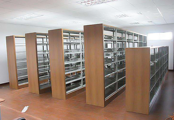 海發(fā)密集柜|書架案例:深圳信息職業(yè)技術(shù)學(xué)院學(xué)生會(huì)檔案室 鋼制書架